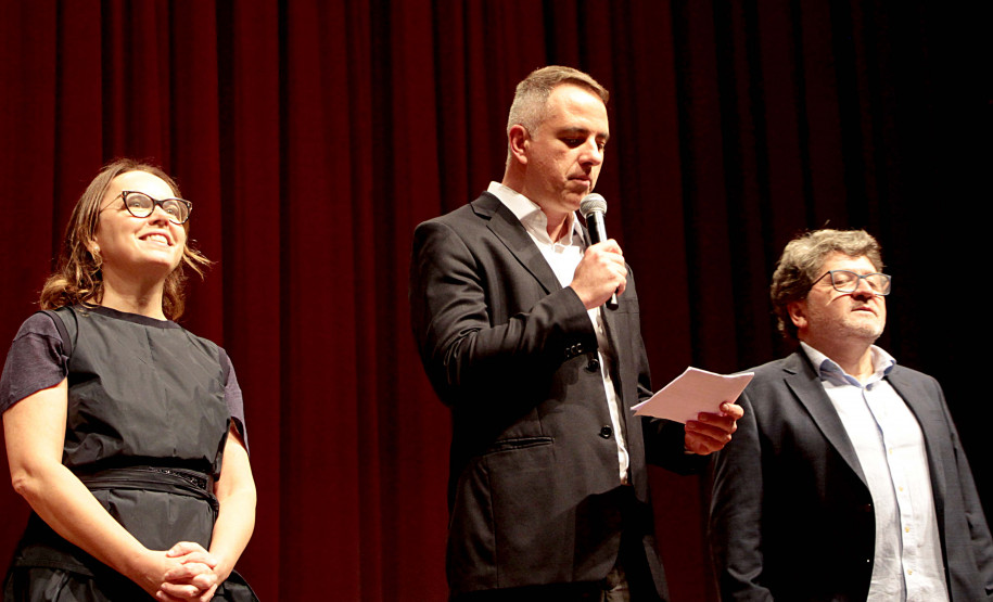 Entrega da reforma do telhado do Teatro Guaíra / parceria da AUDI - Apresentação de Ballet para 600 crianças de escolas públicas.