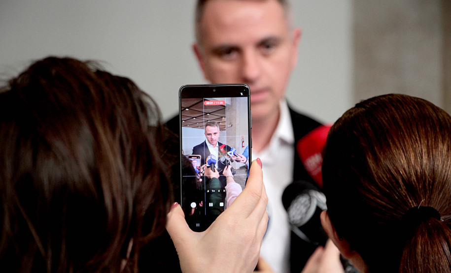 Entrega da reforma do telhado do Teatro Guaíra / parceria da AUDI - Apresentação de Ballet para 600 crianças de escolas públicas.