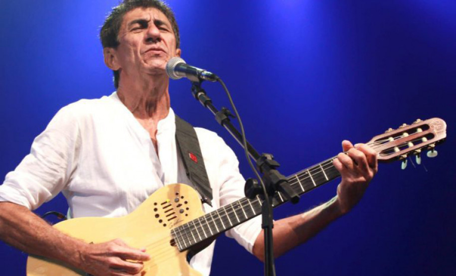 Centro Cultural Teatro Guaíra - FAGNER & BANDA – O cantor, compositor e produtor Fagner desembarca em Curitiba com a turnê celebrativa de 50 anos de carreira. O show será no sábado (18), às 21h30, e promete emocionar o público com os grandes sucessos que marcaram sua consagrada trajetória na MPB.