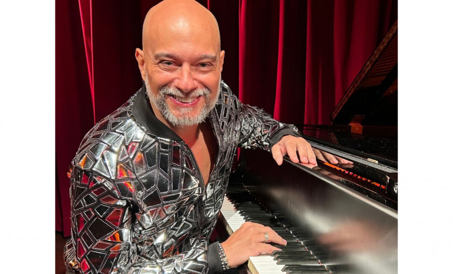 Centro Cultural Teatro Guaíra -Auditório Salvador de Ferrante (Guairinha) - Piano Golden Songs – O pianista Rogério Koury se apresenta no Teatro Guaíra no próximo domingo, 5 de outubro, com o espetáculo “Piano Golden Songs”, um concerto solo que combina sofisticação e emoção em interpretações envolventes.