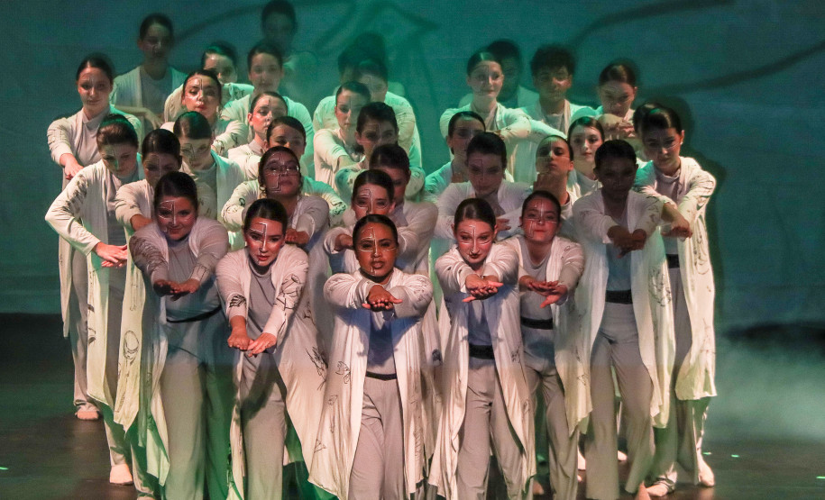 Centro Cultural Teatro Guaíra - Auditório Salvador de Ferrante (Guairinha) PO(R)TY – Até o dia 18 de outubro, o Grupo de Dança Contemporânea do Colégio Estadual do Paraná (DANCEP) apresenta o espetáculo “Po(r)ty”, em homenagem ao centenário do artista paranaense Poty Lazzarotto.