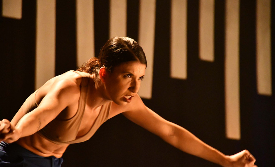 Balé Teatro Guaíra inspira novas gerações em apresentações em Ibiporã