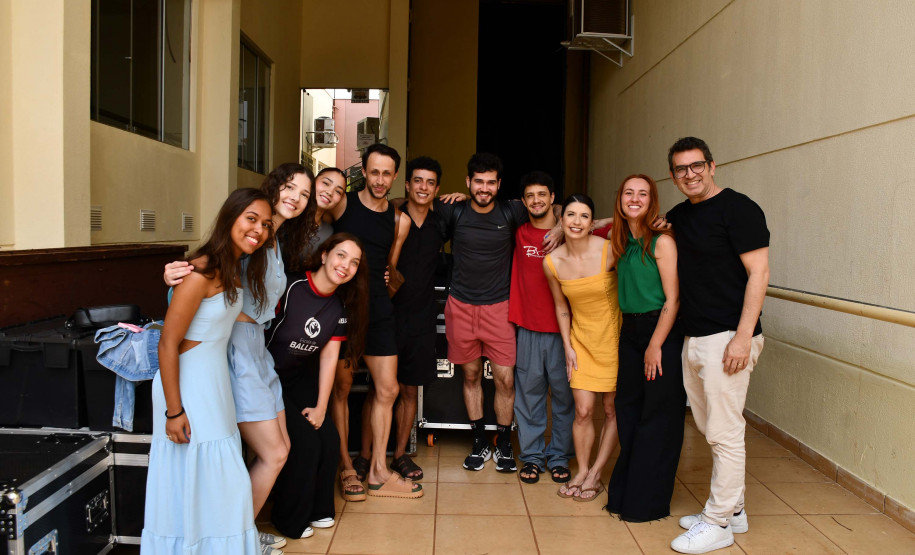 Balé Teatro Guaíra inspira novas gerações em apresentações em Ibiporã