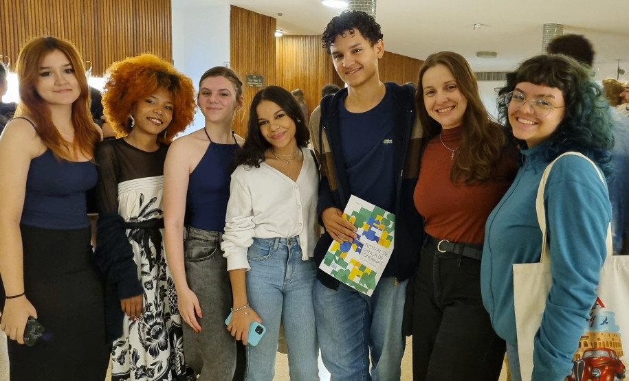 Balé Teatro Guaíra levanta a plateia e emociona no Festival de Dança de Londrina