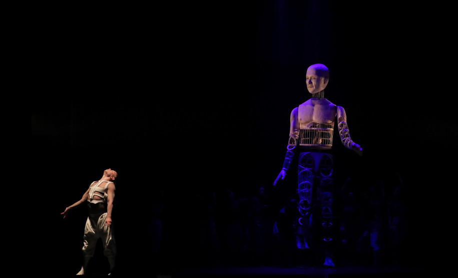 Balé Teatro Guaíra levanta a plateia e emociona no Festival de Dança de Londrina