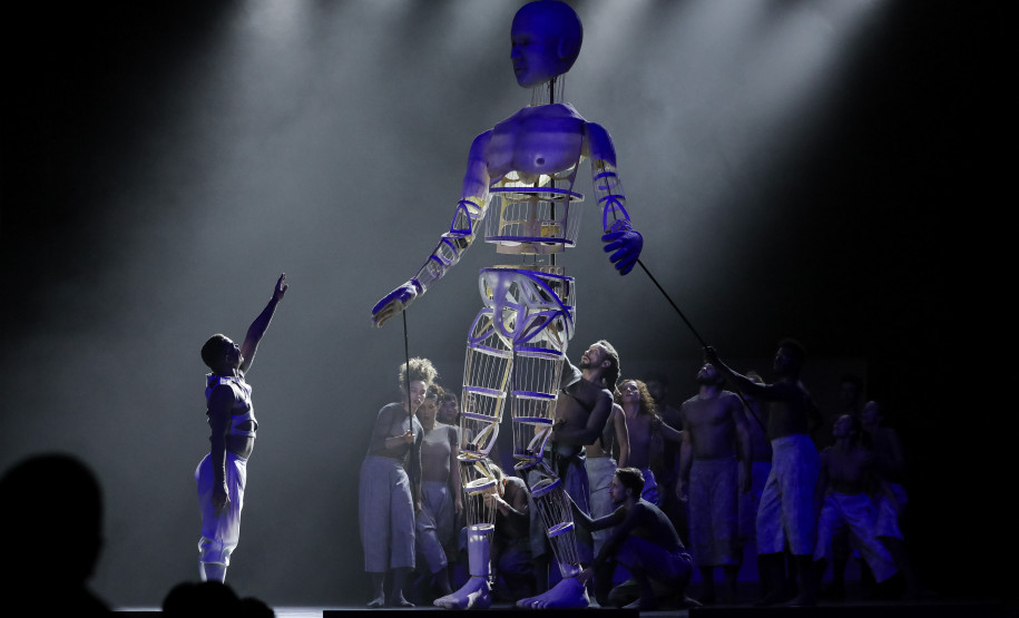 Balé Teatro Guaíra levanta a plateia e emociona no Festival de Dança de Londrina