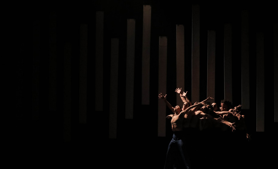 Balé Teatro Guaíra apresenta em novembro espetáculo que concorre a prêmio nacional