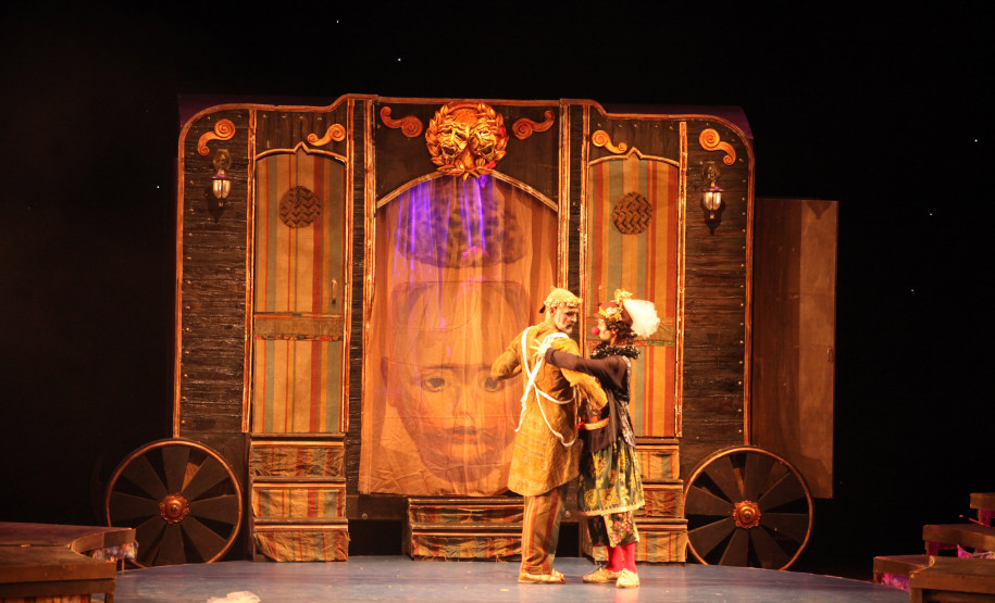 G2 Cia de Dança emociona público e aproxima idosos do universo artístico em Londrina