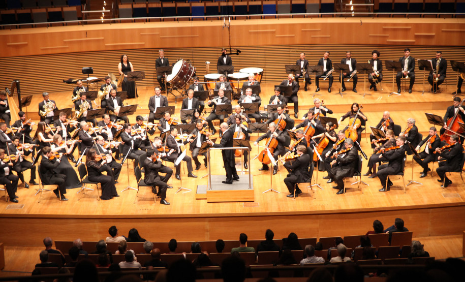 Orquestra Sinfônica do Paraná reúne mil pessoas em concerto inédito em Belo Horizonte