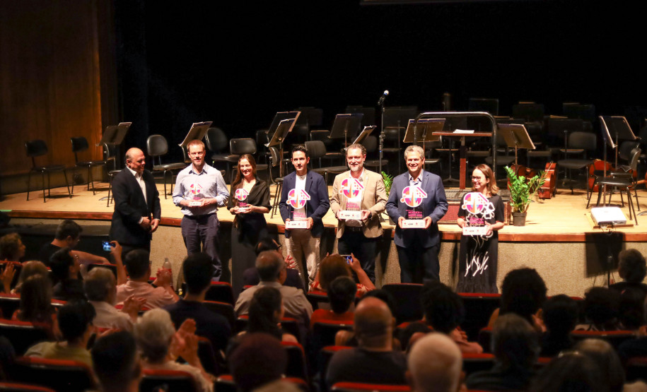 Recepção calorosa do público: Orquestra Sinfônica do Paraná abre o Festival de Música de Maringá
