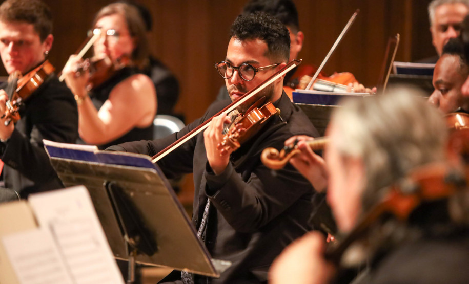 Recepção calorosa do público: Orquestra Sinfônica do Paraná abre o Festival de Música de Maringá