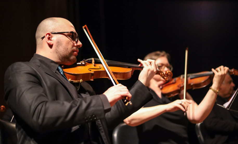 Recepção calorosa do público: Orquestra Sinfônica do Paraná abre o Festival de Música de Maringá