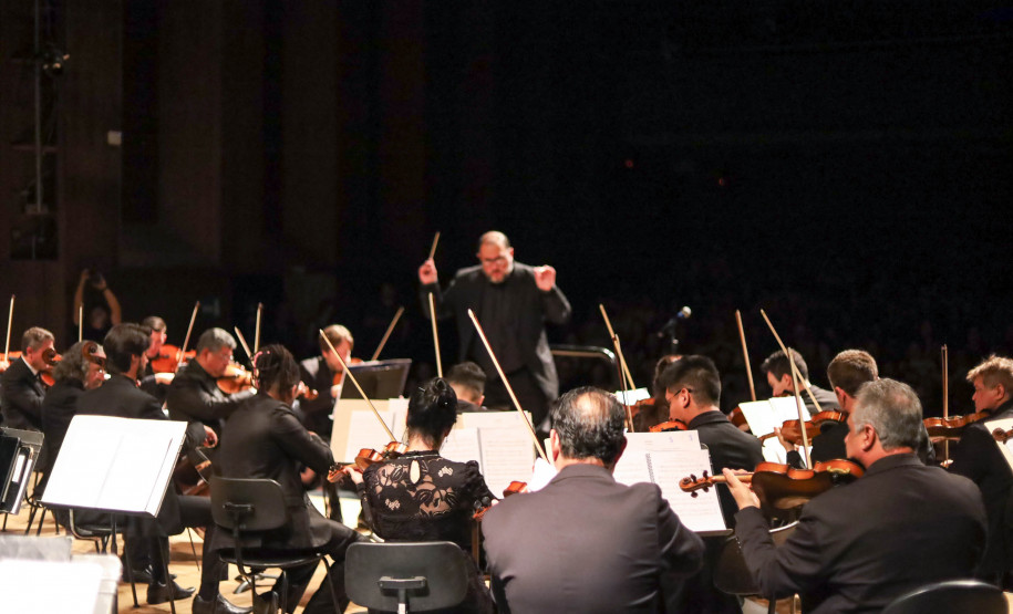 Recepção calorosa do público: Orquestra Sinfônica do Paraná abre o Festival de Música de Maringá