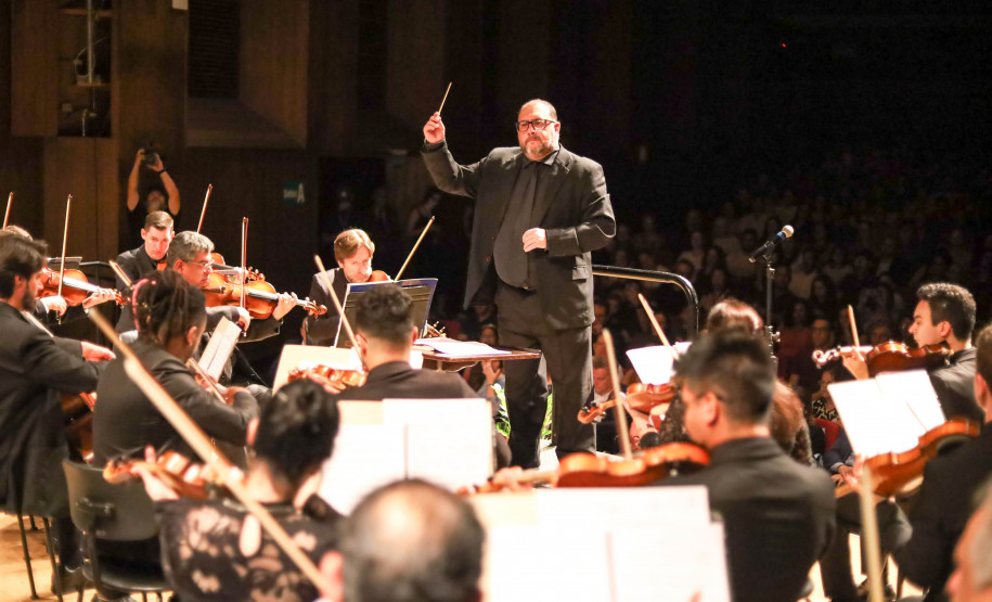 Recepção calorosa do público: Orquestra Sinfônica do Paraná abre o Festival de Música de Maringá