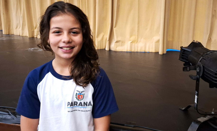 Balé Teatro Guaíra inspira novas gerações em apresentações em Ibiporã - Laura Berto da Palma, de 11 anos, também saiu encantada do teatro. “Eles são muito bons no que fazem. Eu já dancei aqui no teatro, e ver o Balé Guaíra me inspira a continuar”