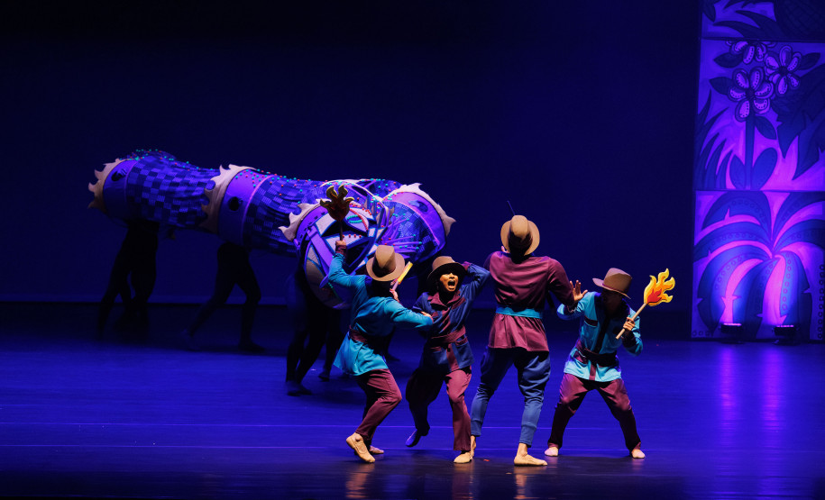 Lendas Brasileiras: crianças se encantam com espetáculo do Balé Teatro Guaíra e Orquestra Sinfônica do Paraná