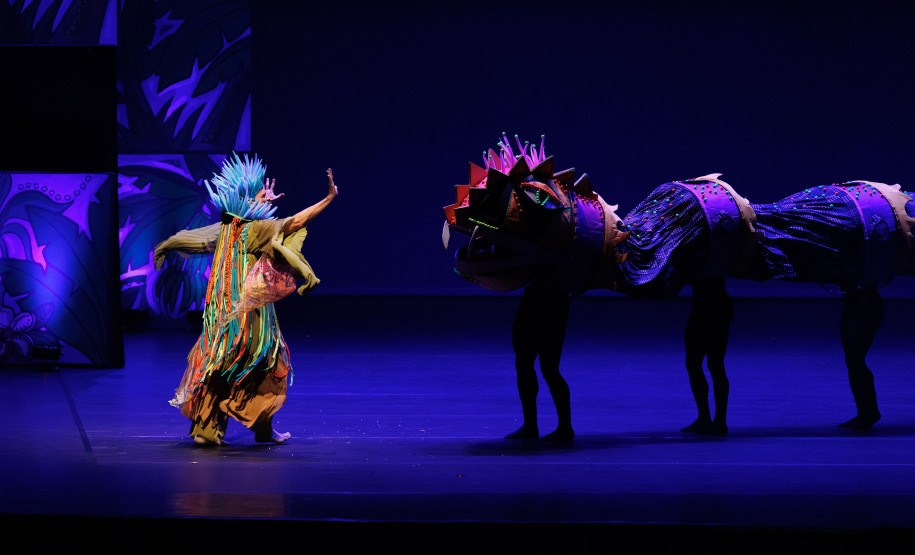 Lendas Brasileiras: crianças se encantam com espetáculo do Balé Teatro Guaíra e Orquestra Sinfônica do Paraná