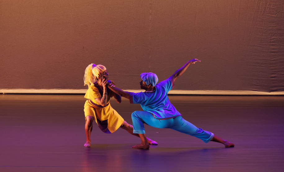 Lendas Brasileiras: crianças se encantam com espetáculo do Balé Teatro Guaíra e Orquestra Sinfônica do Paraná