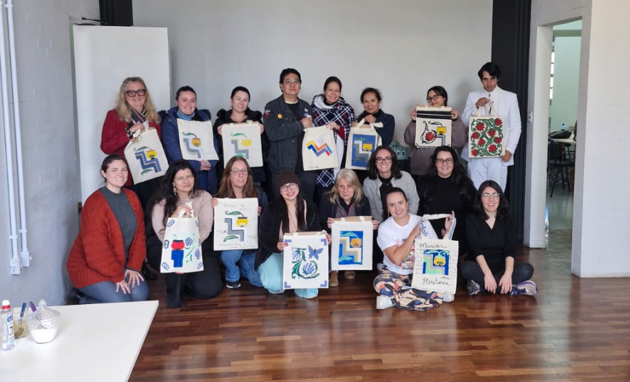 Curso resgata memória artística de Curitiba com foco nas pinturas decorativas da Casa Gomm