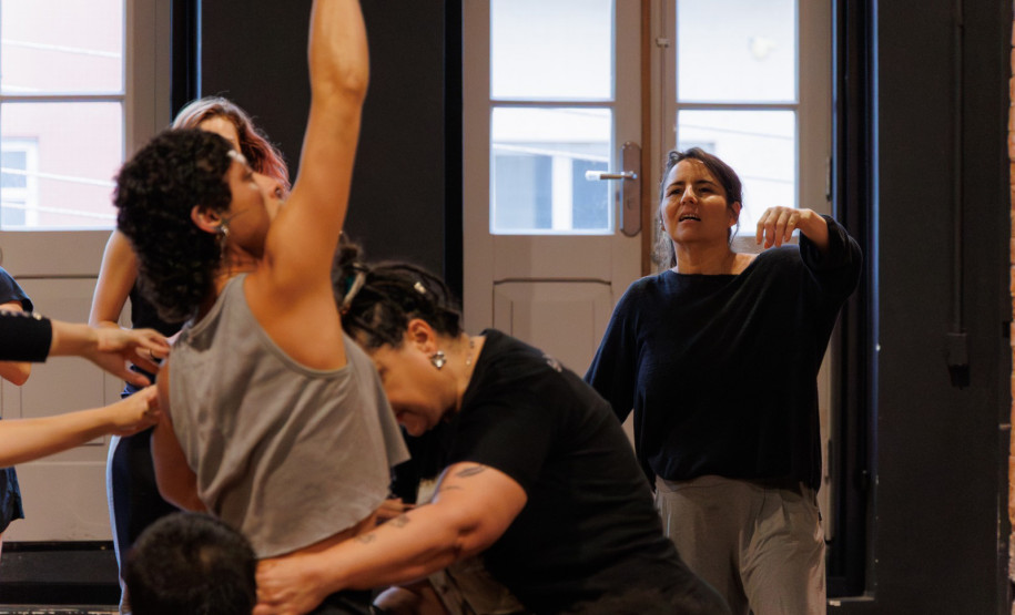 Com apoio do Estado, artistas encerram programa de formação cênica com apresentações gratuitas na Alfaiataria