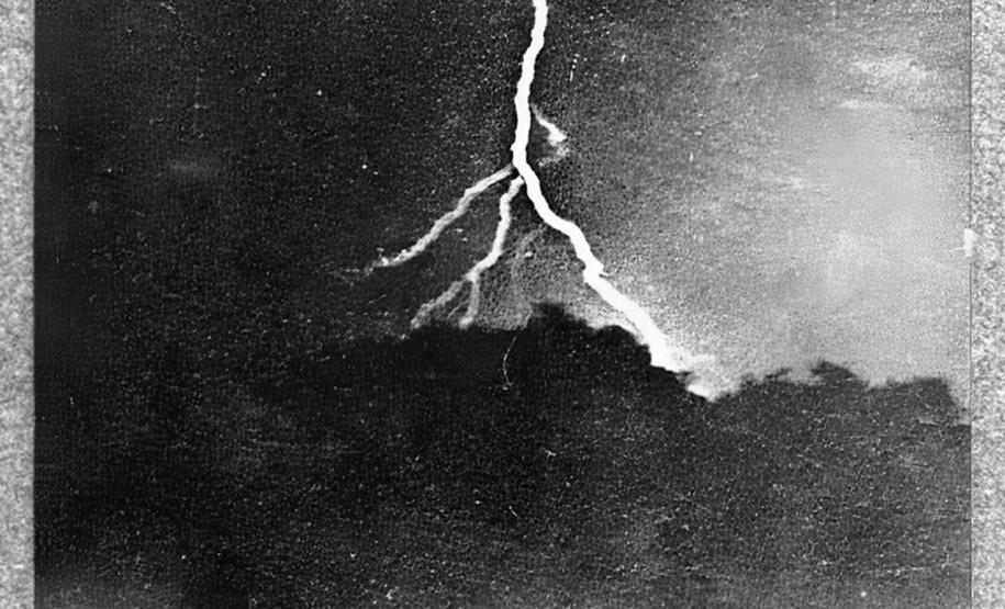 Com espetáculo cênico e musical e mostra multilinguagens, MUPA inaugura exposição “Céu-Eclipse”