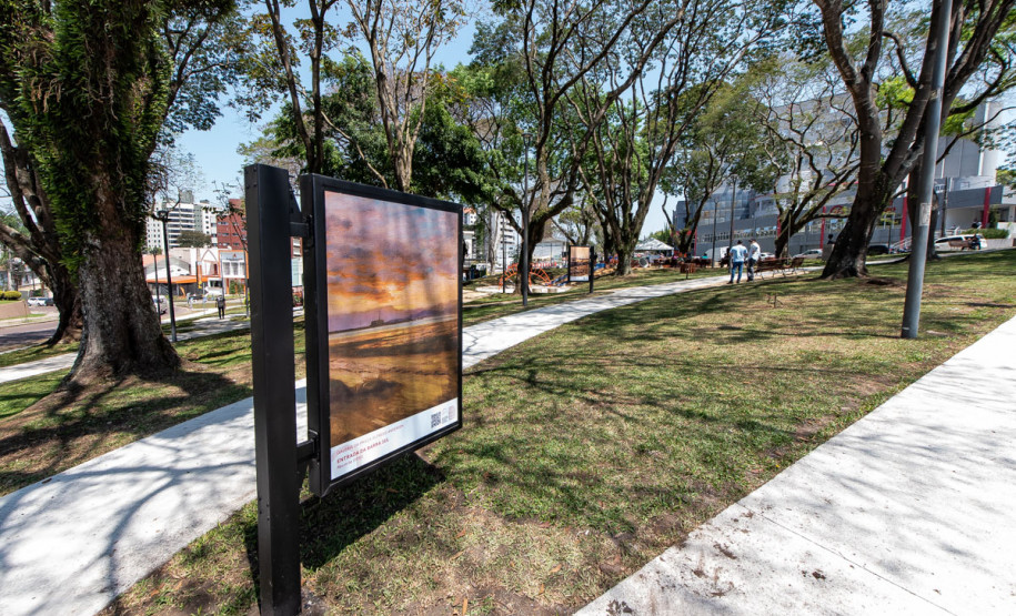 Arte a ceu aberto: mostra de Calderari será inaugurada no sábado na Praça Alfredo Andersen