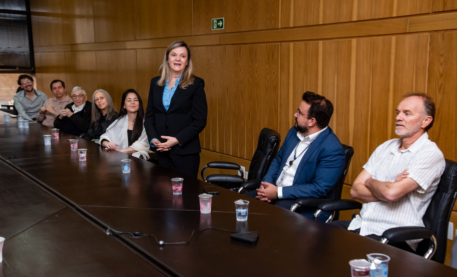 Estado firma acordo para retomada das obras do Museu de Arte Contemporânea do Paraná