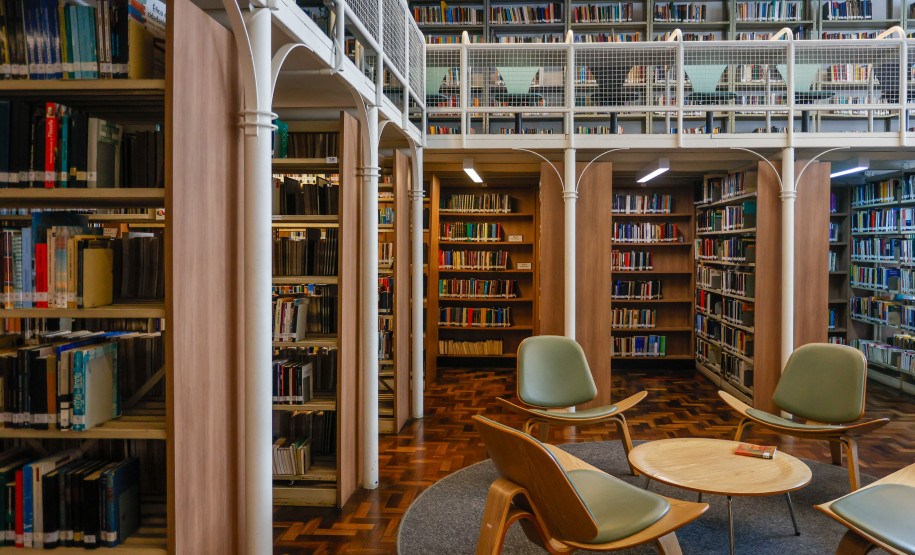 Novembro na Biblioteca Pública tem oficinas, música, ações para crianças e muito mais