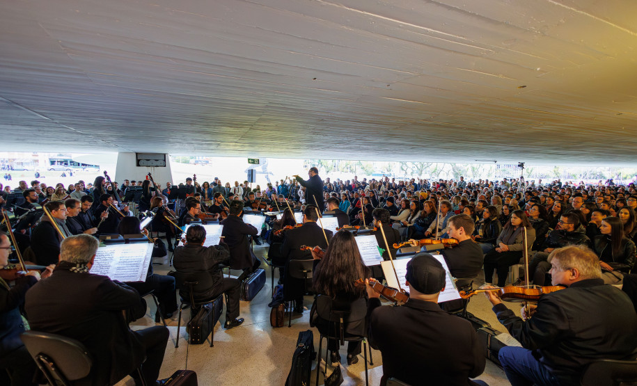 Centro Cultural Teatro Guaíra - MON – Museus Oscar Niemeyer - Concerto | 5ª série OSP no Museu Oscar Niemeyer: "MOSTLY MOZART" – Em 2025, a Orquestra Sinfônica do Paraná celebra quatro décadas de história com uma série de apresentações especiais ao longo do ano, incluindo a série "OSP no Museu Niemeyer", dedicada ao compositor austríaco Wolfgang Amadeus Mozart.