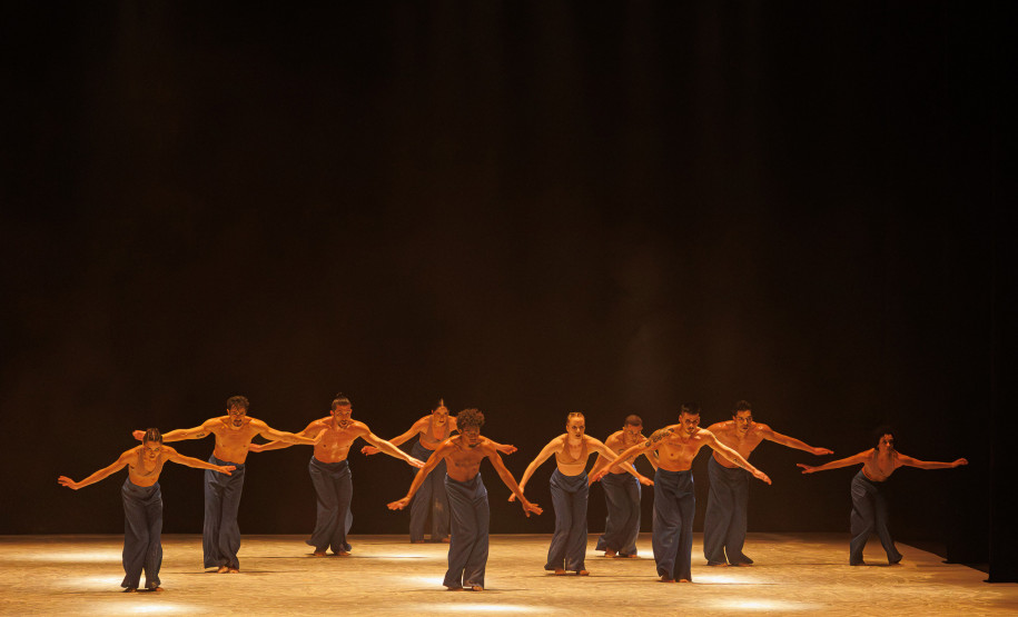 “Contraponto”: espetáculo do Balé Guaíra finalista do prêmio APCA volta ao Guairão