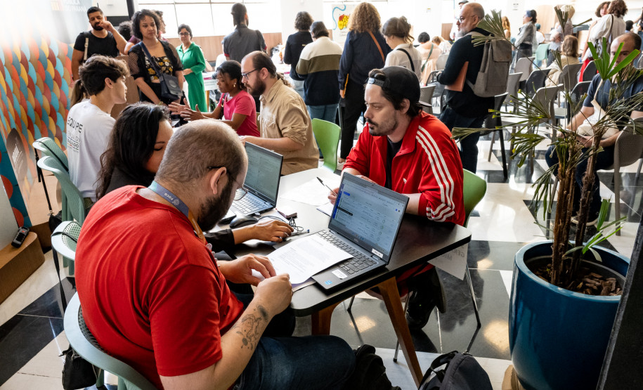 Mutirão da Empregabilidade Cultural faz mais de 1.400 atendimentos em Curitiba