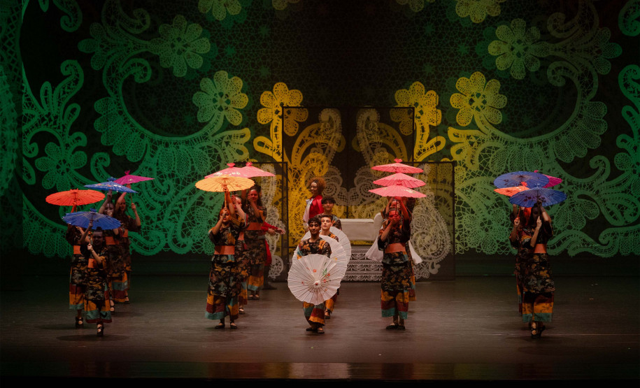 Teatro Guaíra será cenário da abertura oficial do Natal de Curitiba 2025