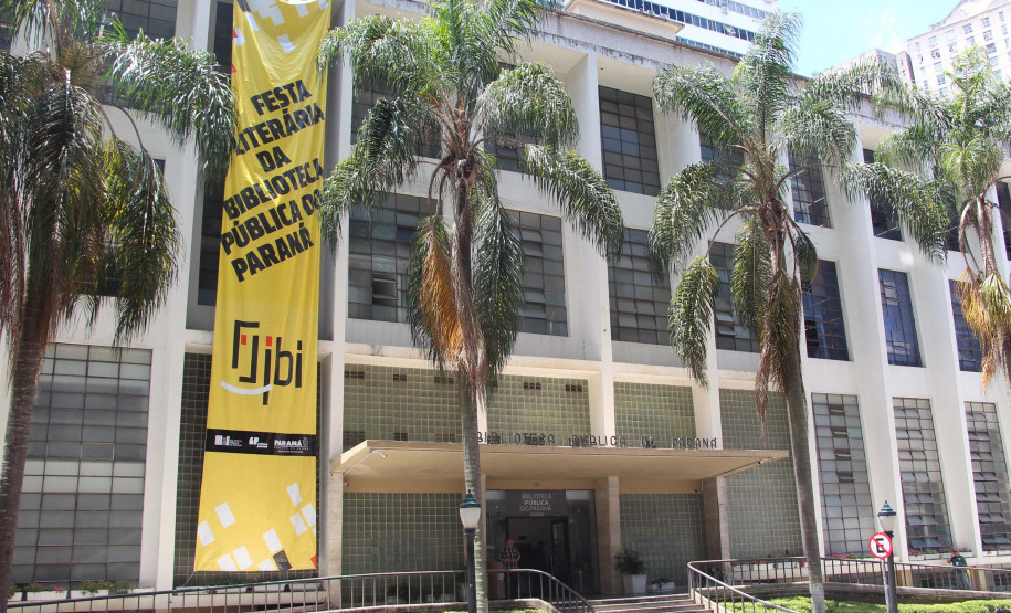 Produção paranaense: Biblioteca Pública do Paraná promove 8ª Flibi em dezembro