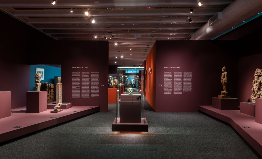 MON inaugura três exposições simultâneas no mês em que completa 23 anos