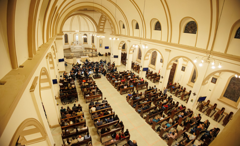 Orquestra Sinfônica do Paraná lota santuário na Lapa e segue para concerto em Campo Largo