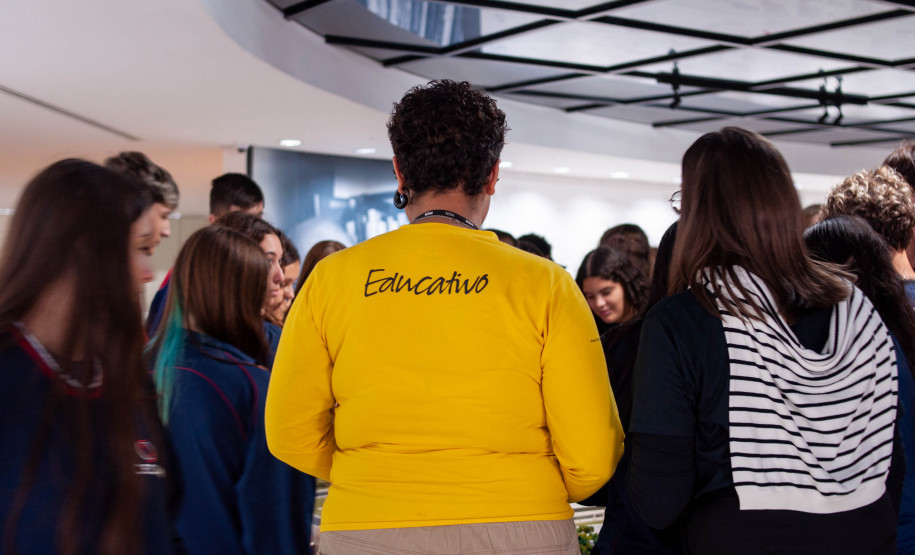 Museu Oscar Niemeyer promove visitas guiadas todas as sextas-feiras de novembro
