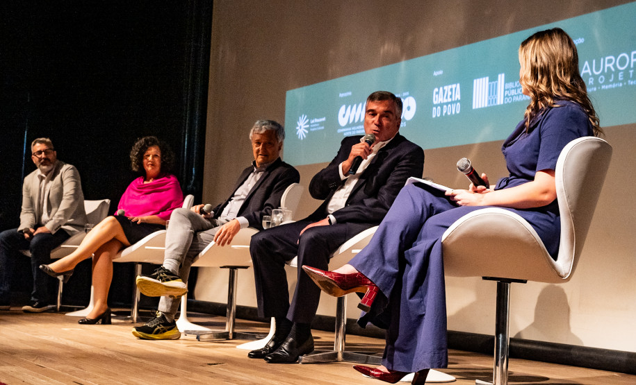 Ratinho Junior celebra preservação da história no lançamento do projeto Memória Paraná