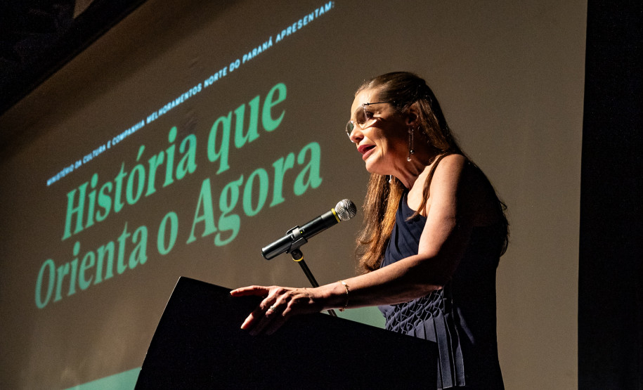 Ratinho Junior celebra preservação da história no lançamento do projeto Memória Paraná