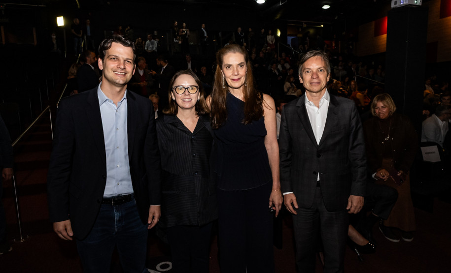 Ratinho Junior celebra preservação da história no lançamento do projeto Memória Paraná