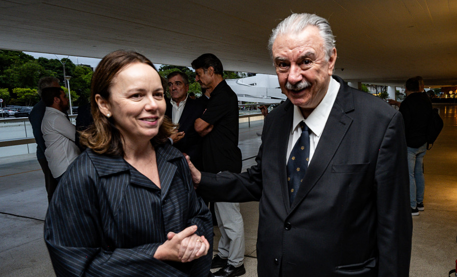 Ratinho Junior celebra preservação da história no lançamento do projeto Memória Paraná