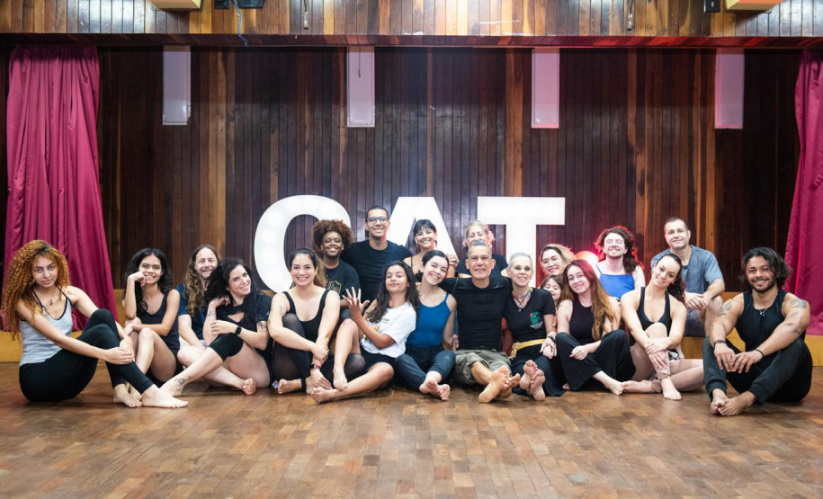 Curso gratuito do Teatro Guaíra forma 95 artistas de três regiões do Paraná