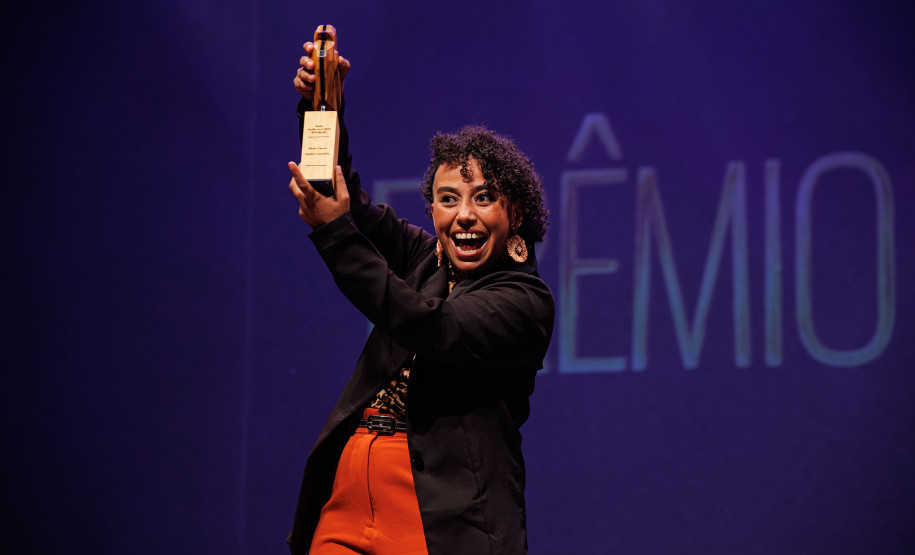 50 anos: entrega do Troféu Gralha Azul traz a diversidade do teatro paranaense