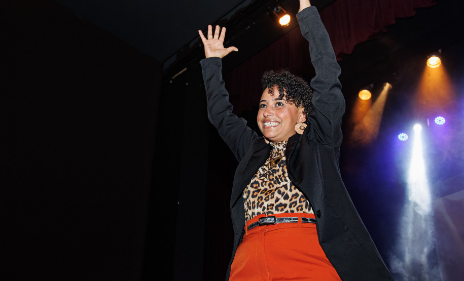 50 anos: entrega do Troféu Gralha Azul traz a diversidade do teatro paranaense