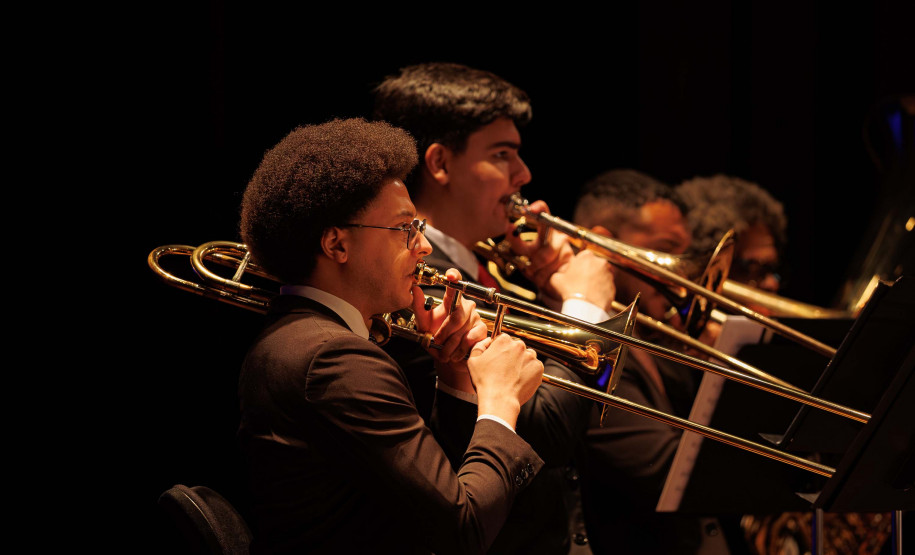 Orquestra Sinfônica do Paraná lota o Guairão no concerto que encerrou a temporada de 2025
