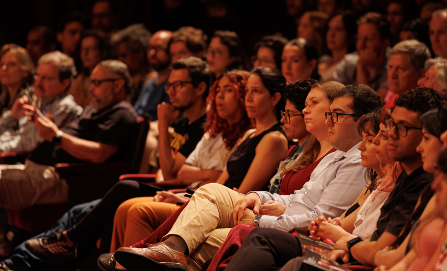 Orquestra Sinfônica do Paraná lota o Guairão no concerto que encerrou a temporada de 2025