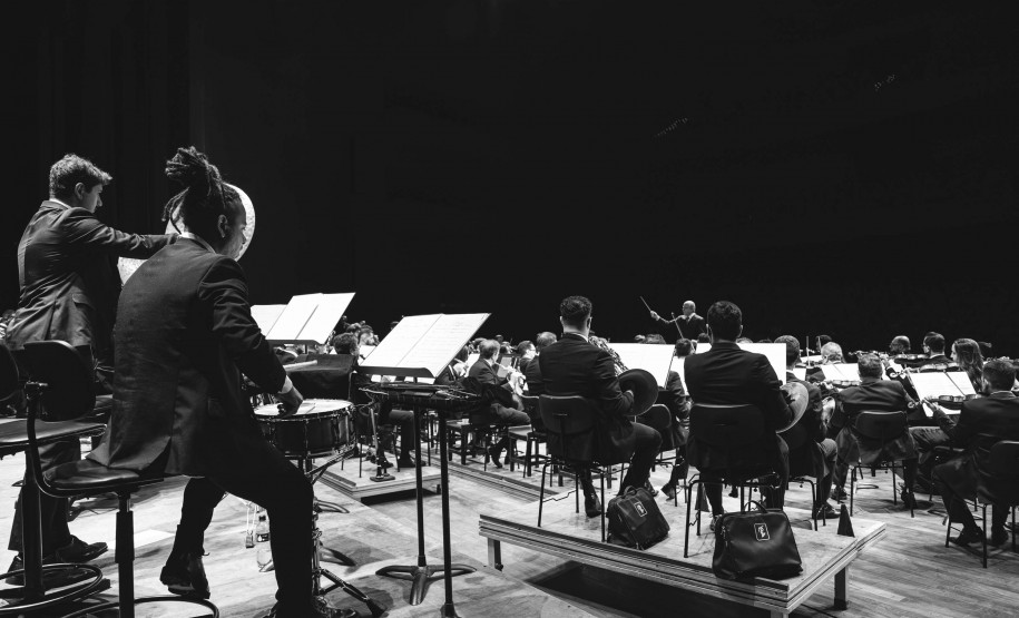 Orquestra Sinfônica do Paraná lota o Guairão no concerto que encerrou a temporada de 2025