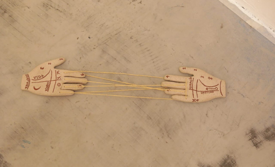 Exposição de cerâmica artística encerra temporada de mostras da Academia Alfredo Andersen