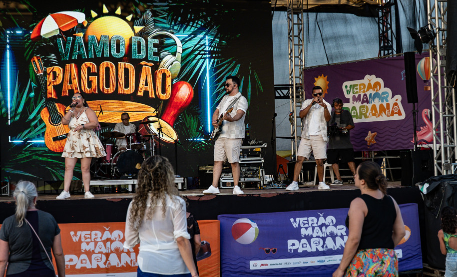 Palcos Sunset animam as praias de Caiobá e Guaratuba com rock e sertanejo