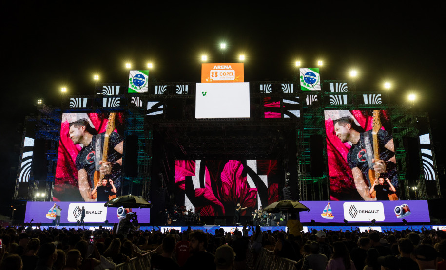 Bruno & Denner e Israel & Rodolffo fazem balada sertaneja para 32 mil pessoas em Pontal do Paraná
