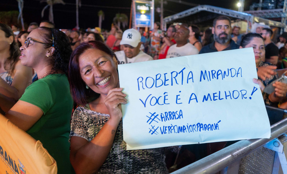 Roberta Miranda e Raça Negra transformam Pontal do Paraná em palco de grandes emoções